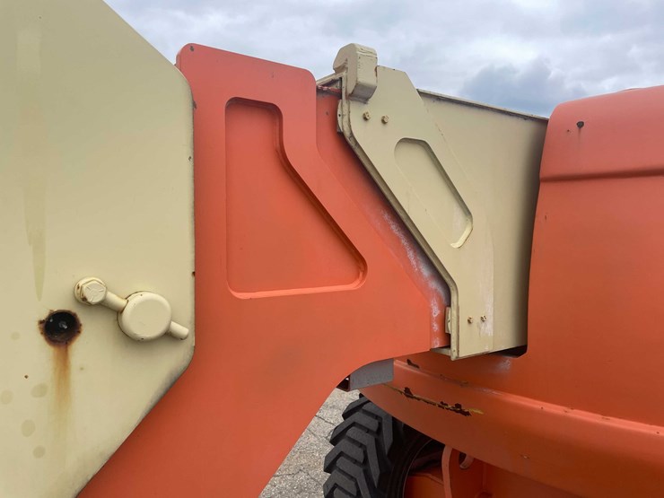 #1482-•-jlg-boom-lift-(of)-image-31