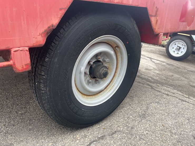 #1496-•-2015-chilton-utility-trailer-(has-wi-title)-(of)-image-28