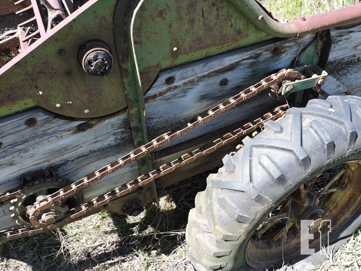 john-deere-240-image-5