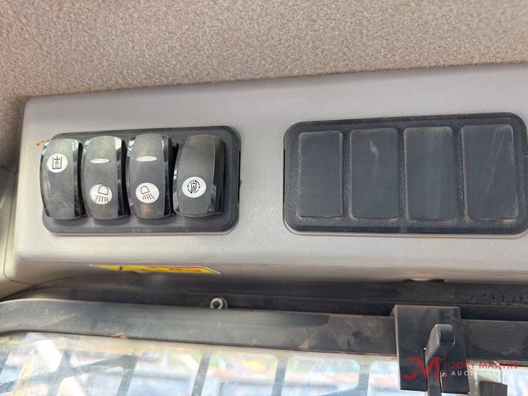 2018-caterpillar-289d-image-22