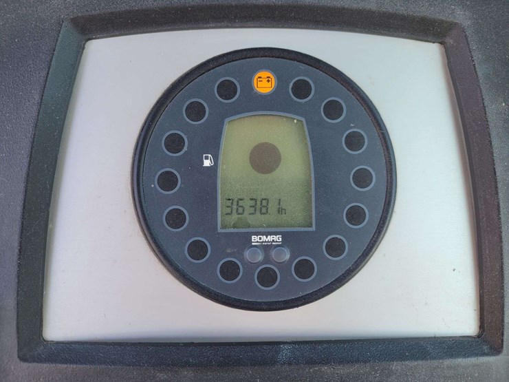 bomag-bw211d-50-image-23