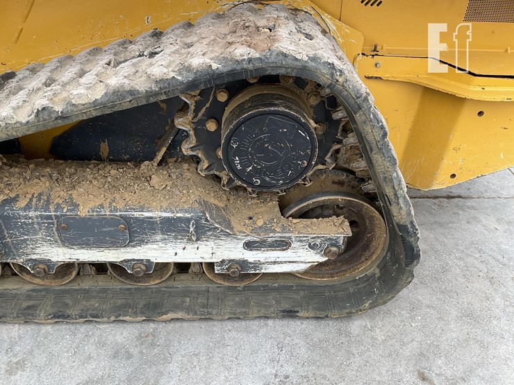 2022-deere-325g-image-9