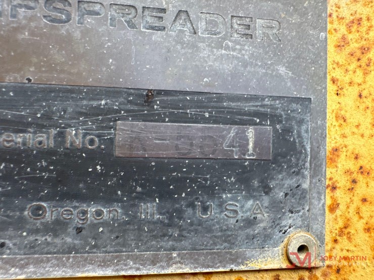 etnyre-chipspreader-image-28