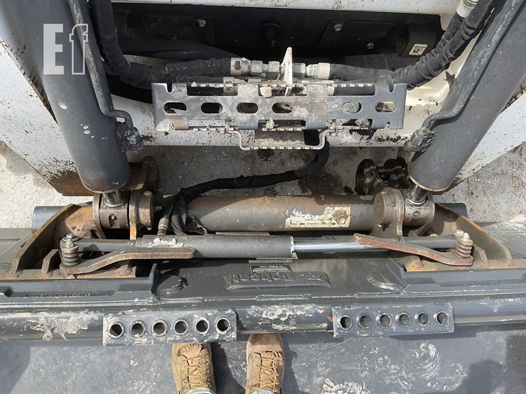 2019-bobcat-s850-image-10