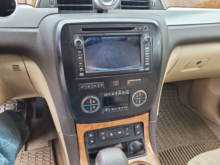2008-buick-enclave-cxl-image-18