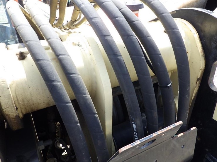 2015-jlg-g5-18a-image-10