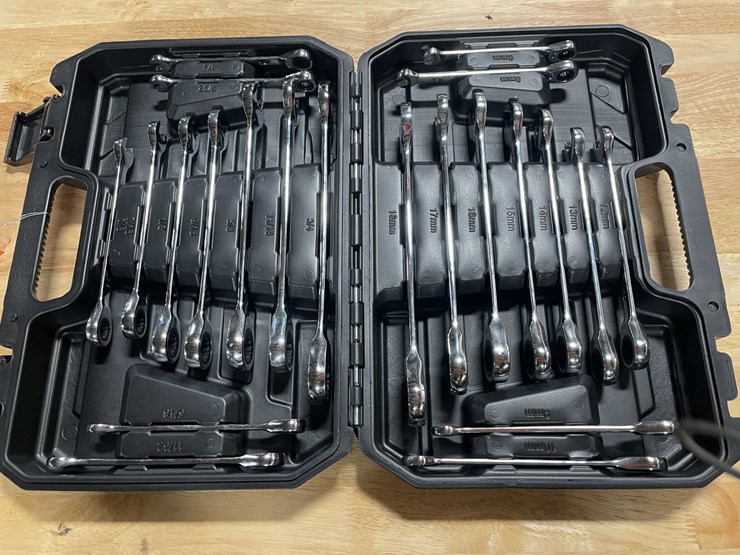 #2581-•-22-piece-ratchet-wrench-set-(cw)-image-2
