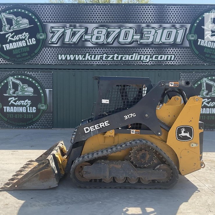 2023 DEERE 317G