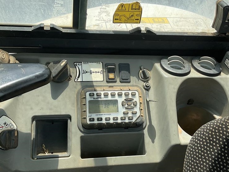 2021-bobcat-e32i-image-14