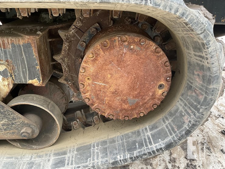 2015-morooka-mst2200vd-image-10