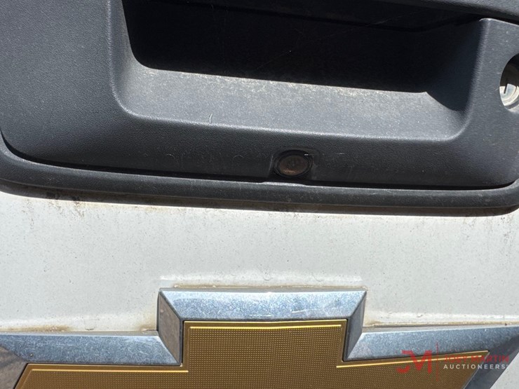 2015-chevrolet-silverado-1500-lt-image-15