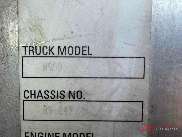 2002-kenworth-w900-image-13