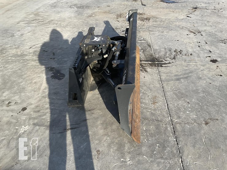2019-bobcat-80-image-4