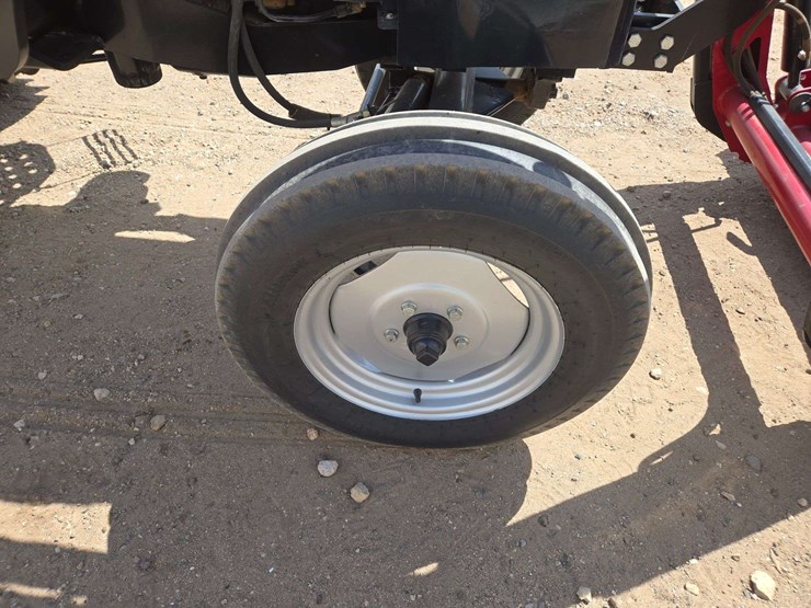case-ih-l530-image-8