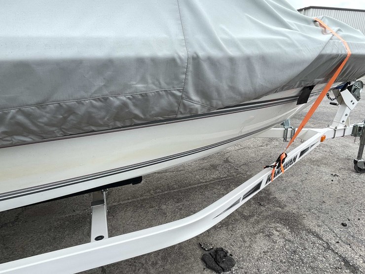 #1489-•-1991-17'-renker-fiberglass-boat-(has-wi-title)-image-29