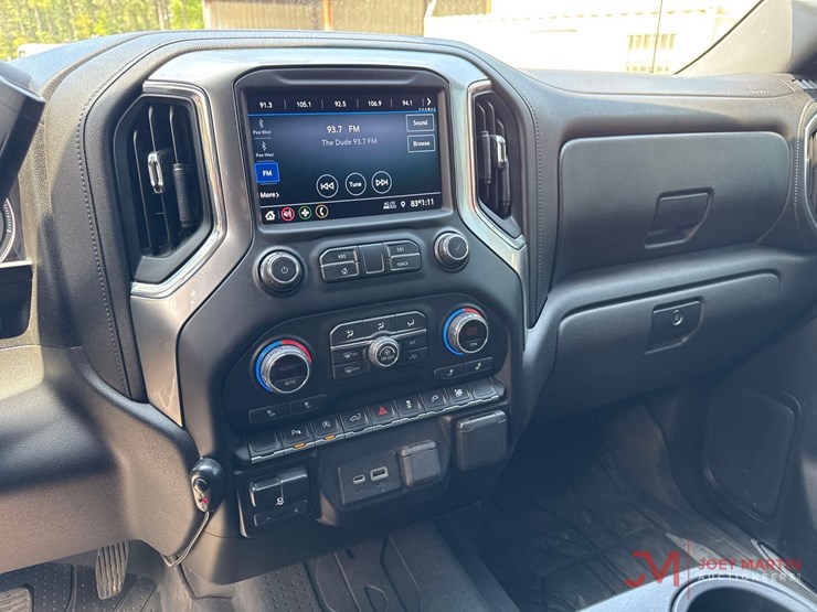 2020-chevrolet-silverado-1500-image-18