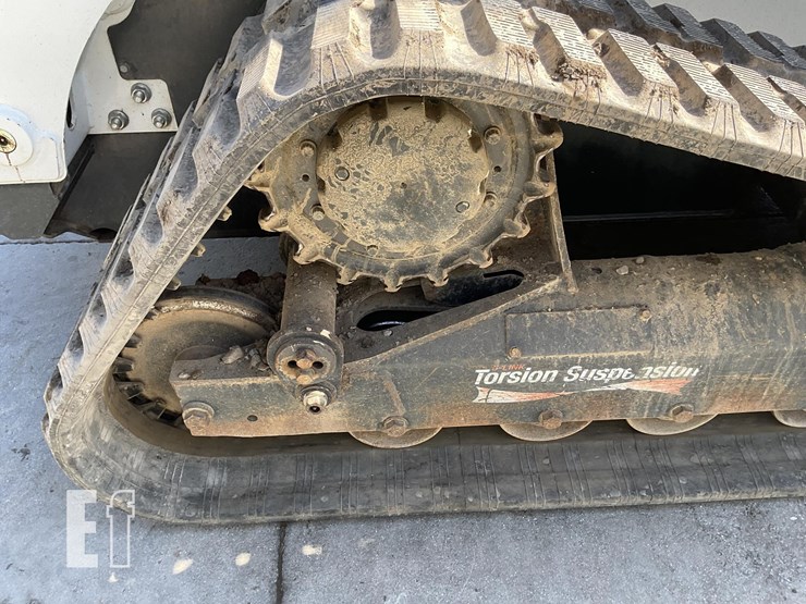 2023-bobcat-t870-image-10