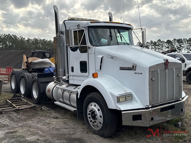 2005-kenworth-t800-image-1