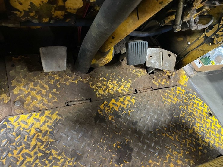 #1486-•-hyster-40-forklift-(g)-image-10