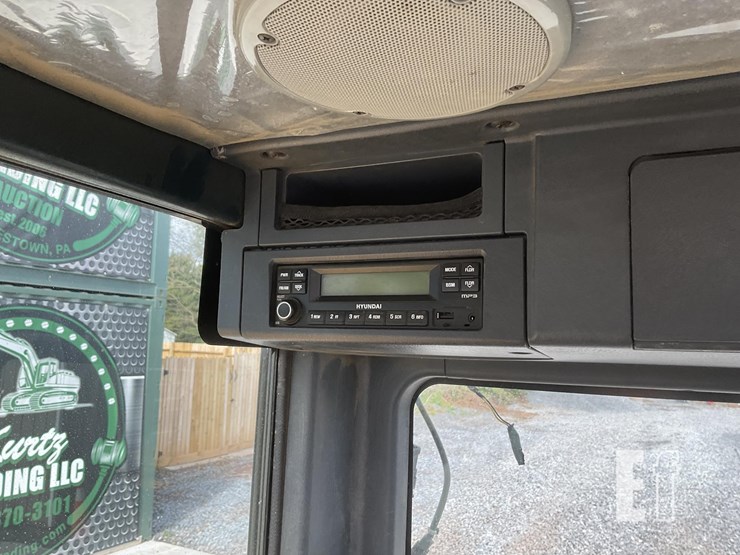 2016-hyundai-robex-60cr-9a-image-16