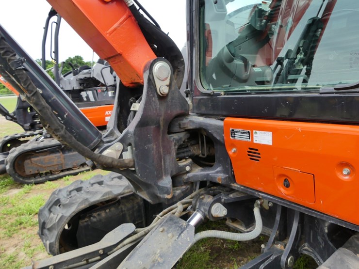 kubota-kx057-5-image-11