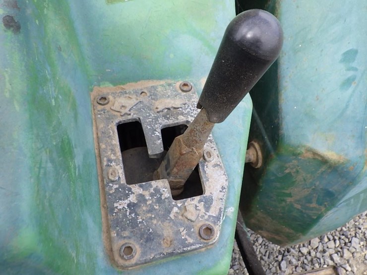 ferrari-85-tractor-image-27
