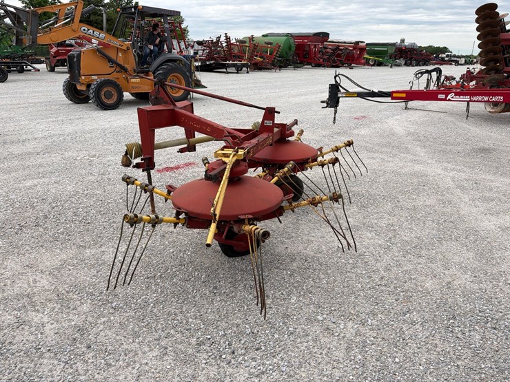 new-holland-254-image-2