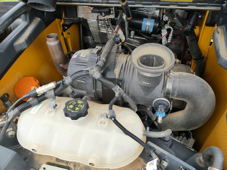 2024-deere-325g-image-9