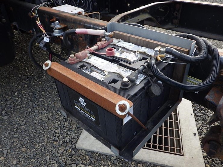 2009-ford-f650-image-10