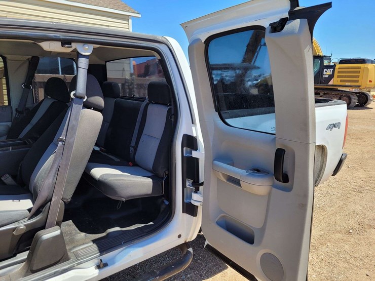 2008-chevrolet-silverado-2500-image-9