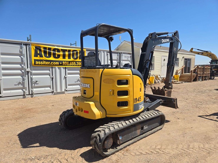 2015-deere-35g-image-3