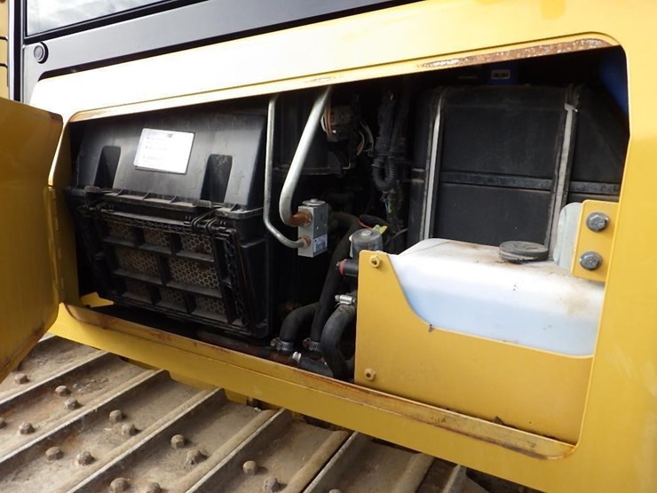 2018-caterpillar-d5k2-xl-image-15