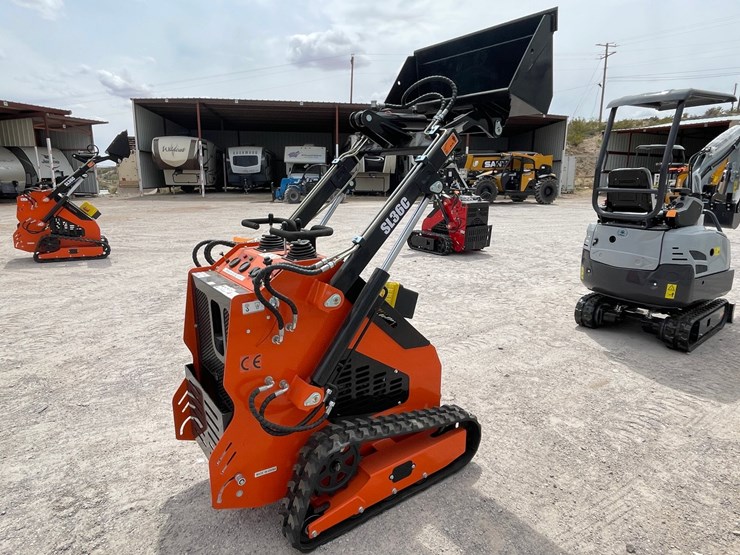 #3053-•-unused-2026-skid-steer-loader-image-4