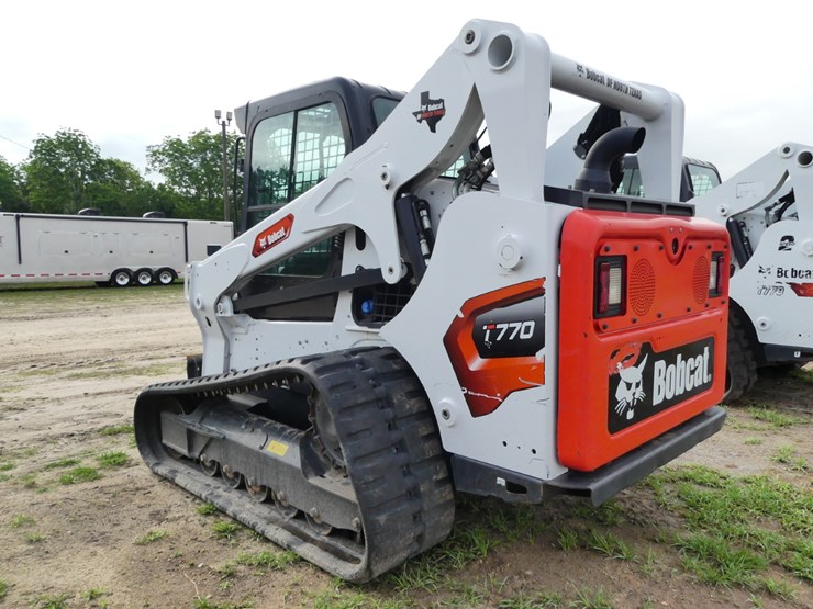 2023-bobcat-t770-image-4