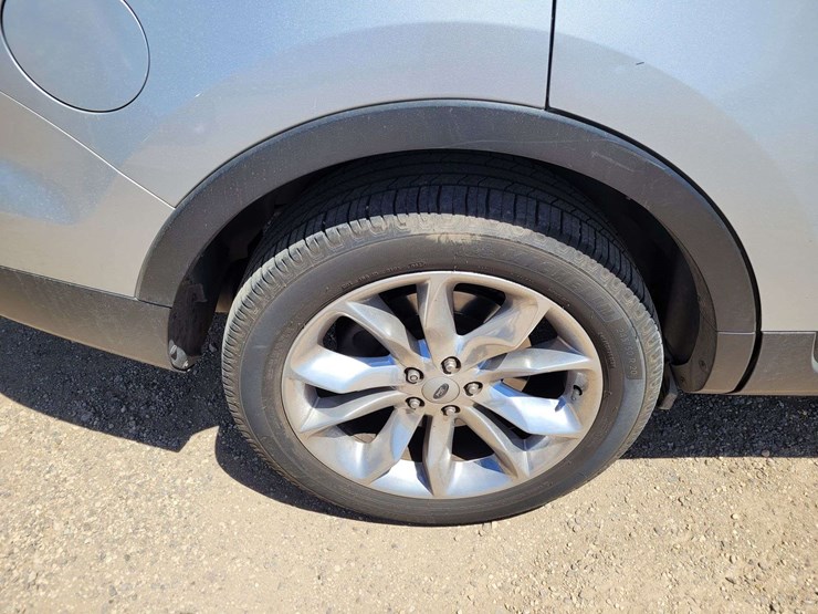 2013-ford-explorer-limited-image-4