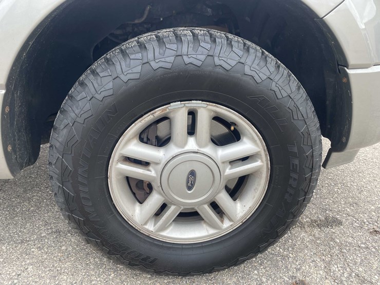 2008-ford-expedition-xlt-image-29