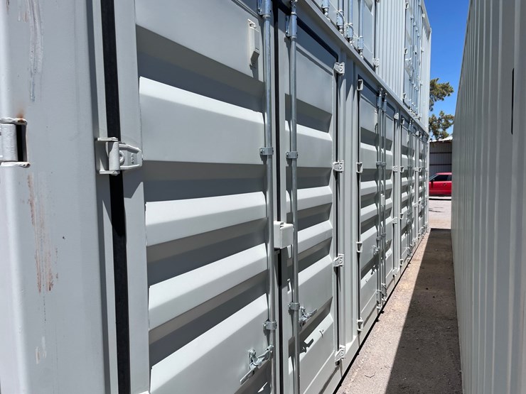 #102-•-40'-high-cube-multi-door-shipping-container-image-4