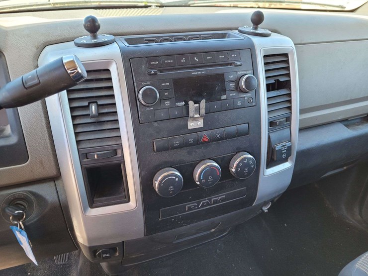 2010-dodge-ram-1500-image-15