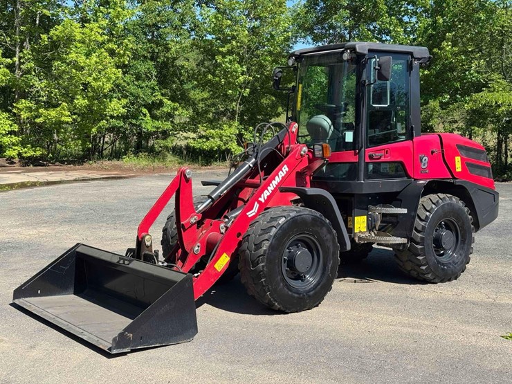 2021-yanmar-v8-image-1