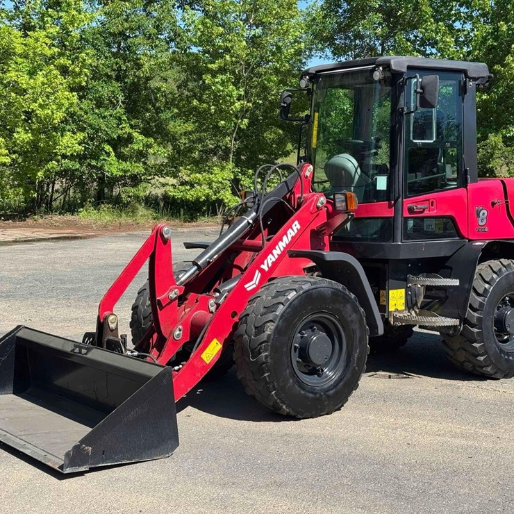 2021 YANMAR V8