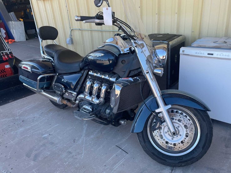 #173-•-2009-triumph-rocket-iii-motorcycle-(has-tx-title)-image-1