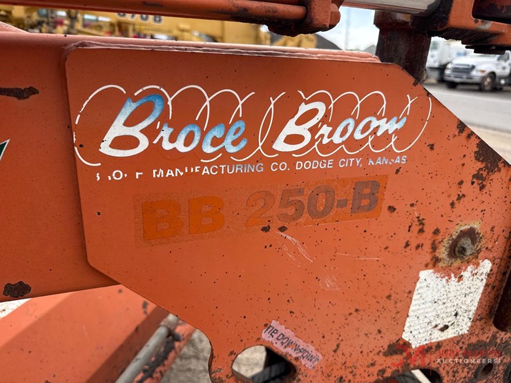 2001-broce-bb250b-image-19