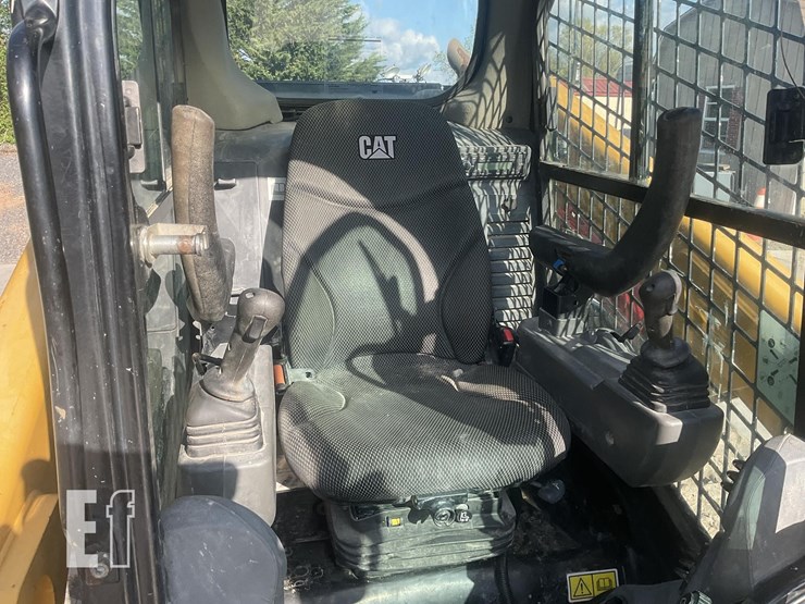 2021-caterpillar-279d3-image-14