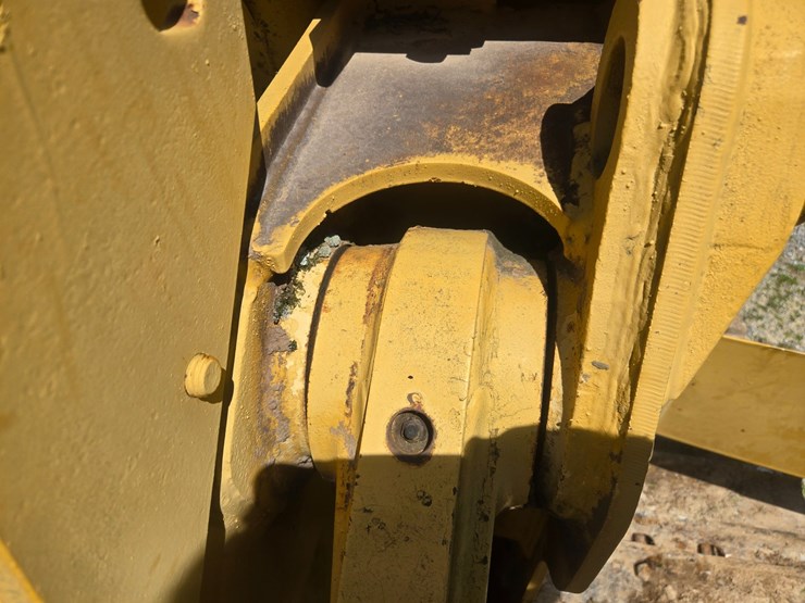 caterpillar-963-image-107