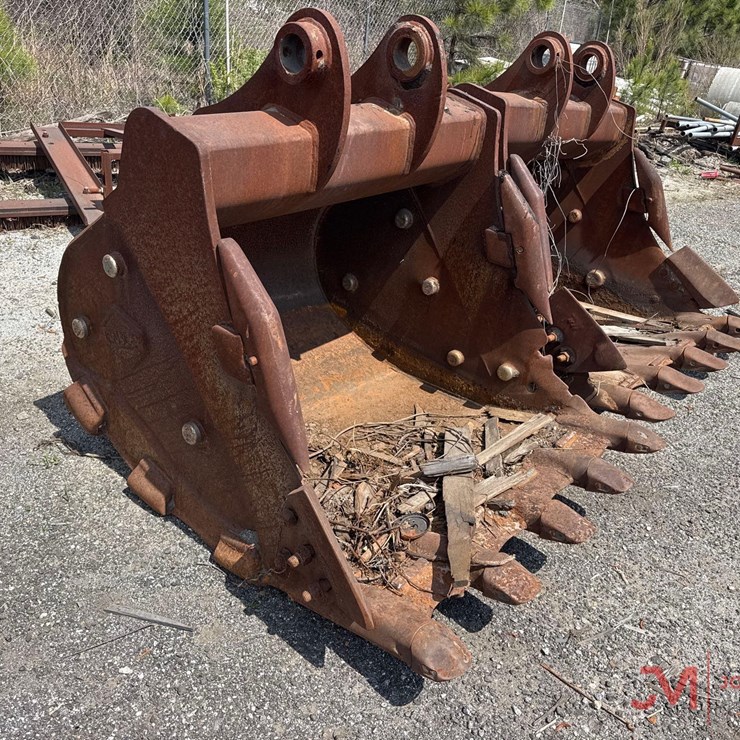 HENSLEY 48" TOOTH BUCKET W/ SIDE CUTTERS