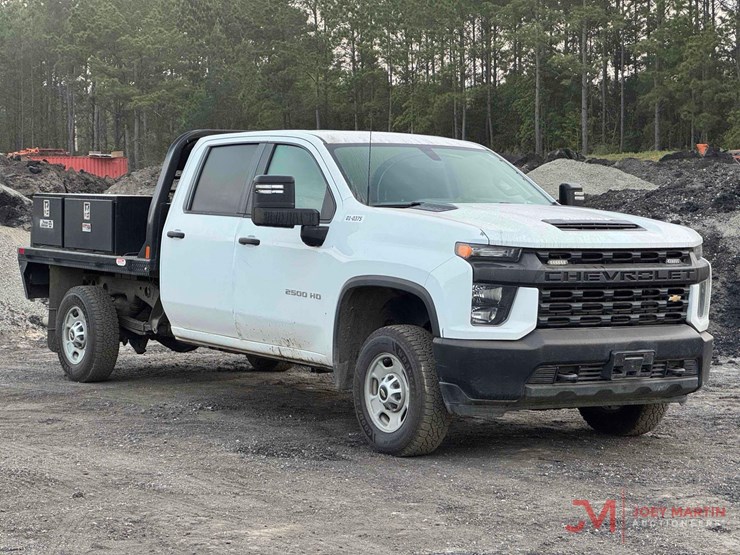 2021-chevrolet-silverado-2500-image-1