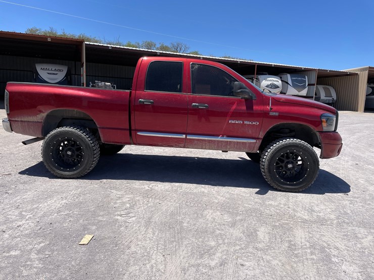 2007-dodge-ram-1500-image-4
