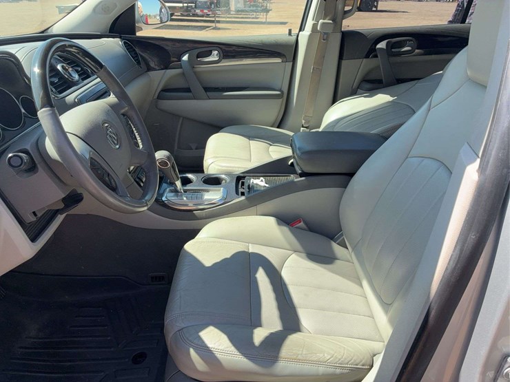 2017-buick-enclave-image-16