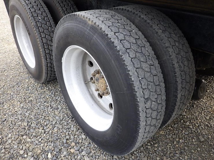 1996-kenworth-t800b-image-32