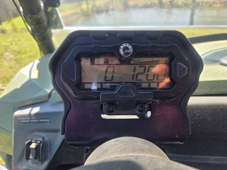 #23790-•-2020-can-am-commander-800r-image-40
